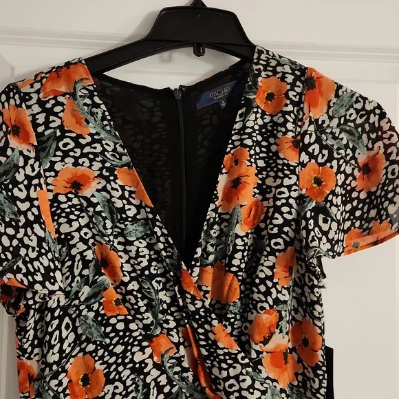 Dress - Picture 2 of 4